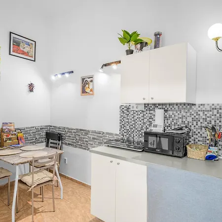 Urania Apartament *