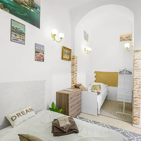 Apartament Urania *