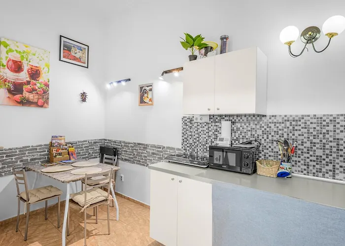 Urania Appartement *